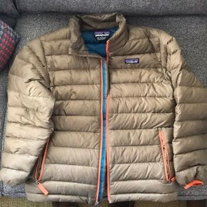 Boys Patagonia down jacket M/10